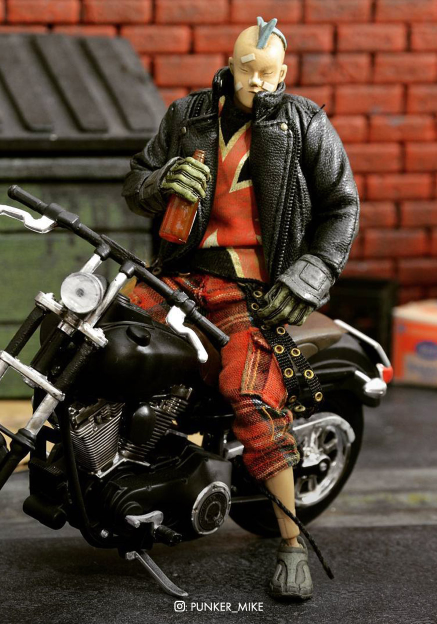 UK TK Search and Destroy by Ashley Wood (one twelve) toy
