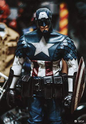 Captain America by Ashley Wood, 3A Toys