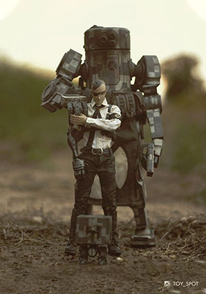 EVOL Battlechild Rothchild - WWR - Ashley Wood