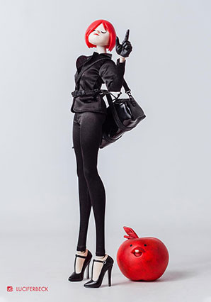 Debbie Applehair and Glossy Red Apple - PAR - Ashley Wood