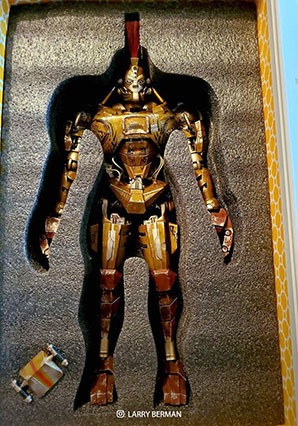 Real Steel Midas by Ashley Wood, 3A Toys
