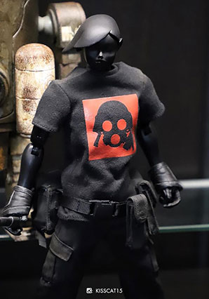 TK Kenshiro Negro by Ashley Wood, 3A Toys