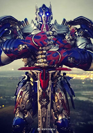 Optimus Prime TLK Premium - TR - Ashley Wood